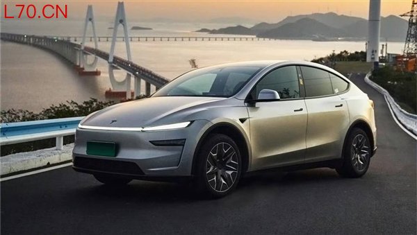 Model Y L；图源：特斯拉官方微博 